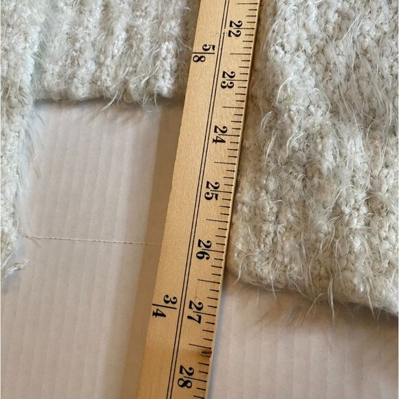 Hollister Cream Soft Fuzzy Knit Cardigan, Long Sleeve, Open Front M/L Cottage - Picture 7 of 11